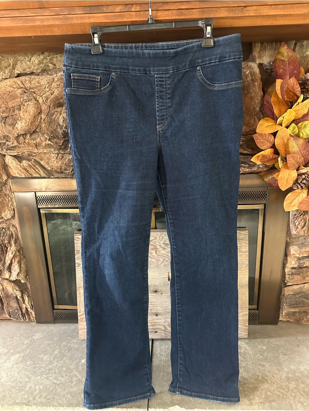 Chico’s Women’s Dark Blue Pull On Stretch Bootcut Jeans - Size 1.5